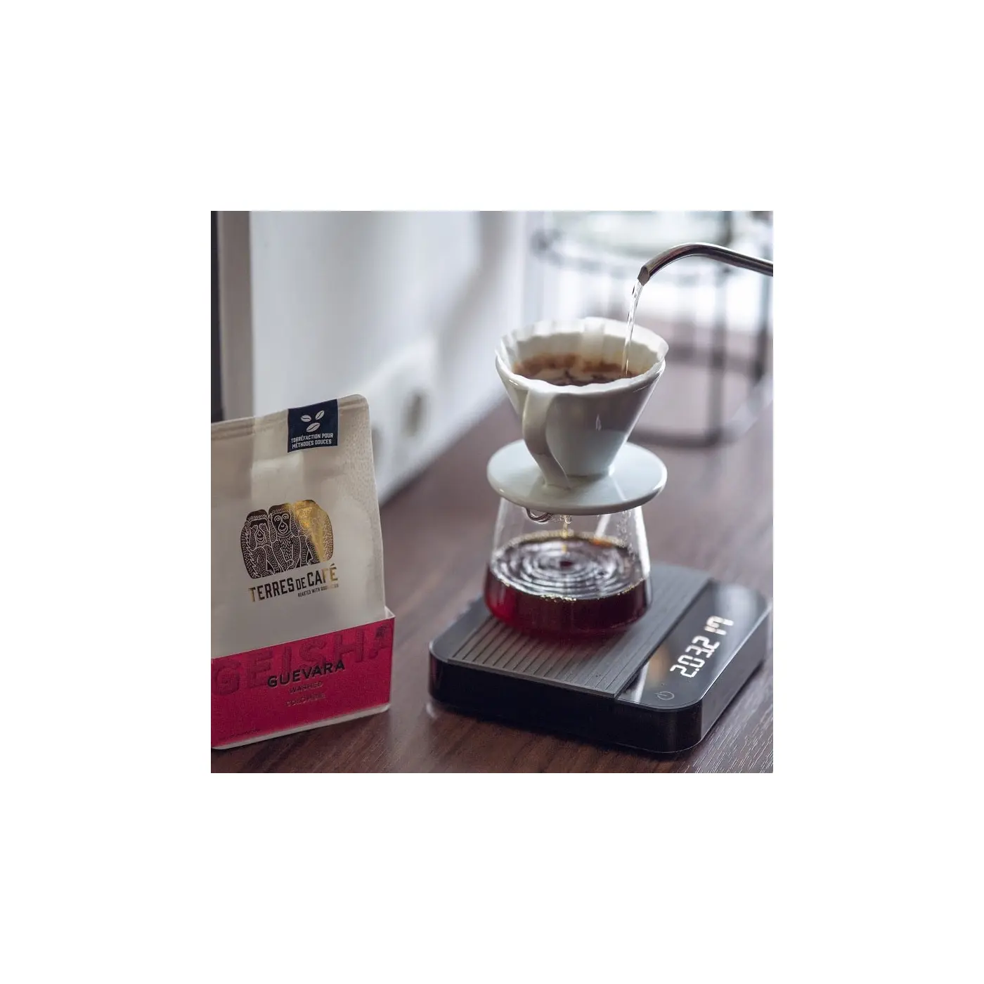 Dripper blanc V60 Céramique 02 - 1/4 Tasses HARIO Accessoires Méthodes douces